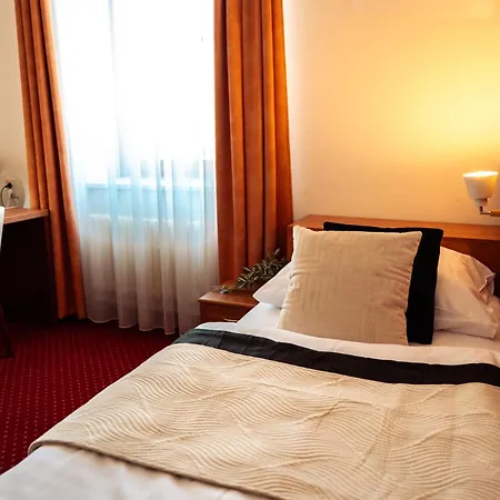 Hotel Grand Uherske Hradiste Exterior photo